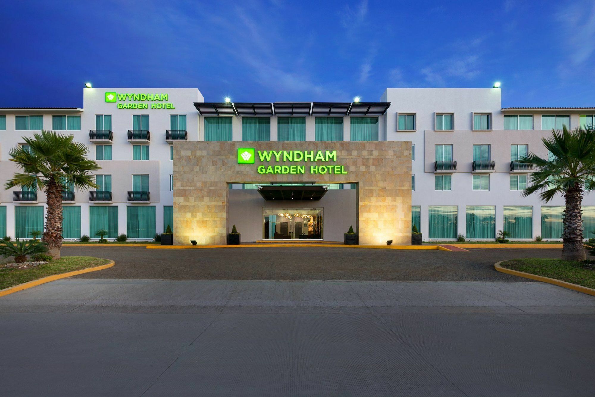 Hotel Wyndham Garden Silao Bajío Aeropuerto Exterior foto